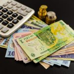 Cum să minimizezi impozitele: Sfaturi legale pentru a economisi bani